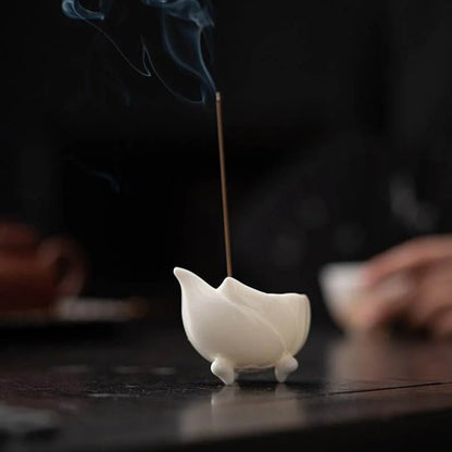 Charming Lotus Incense Holder – Unique Three - Legged Design, Elegant Home Decor - STAR8S