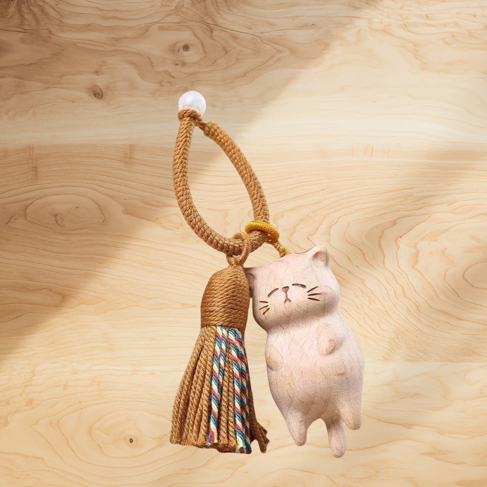 Creative Wooden Beech Cat Keychain – Cute Hand - Carved Cat Keychain Pendant for Bags - STAR8S
