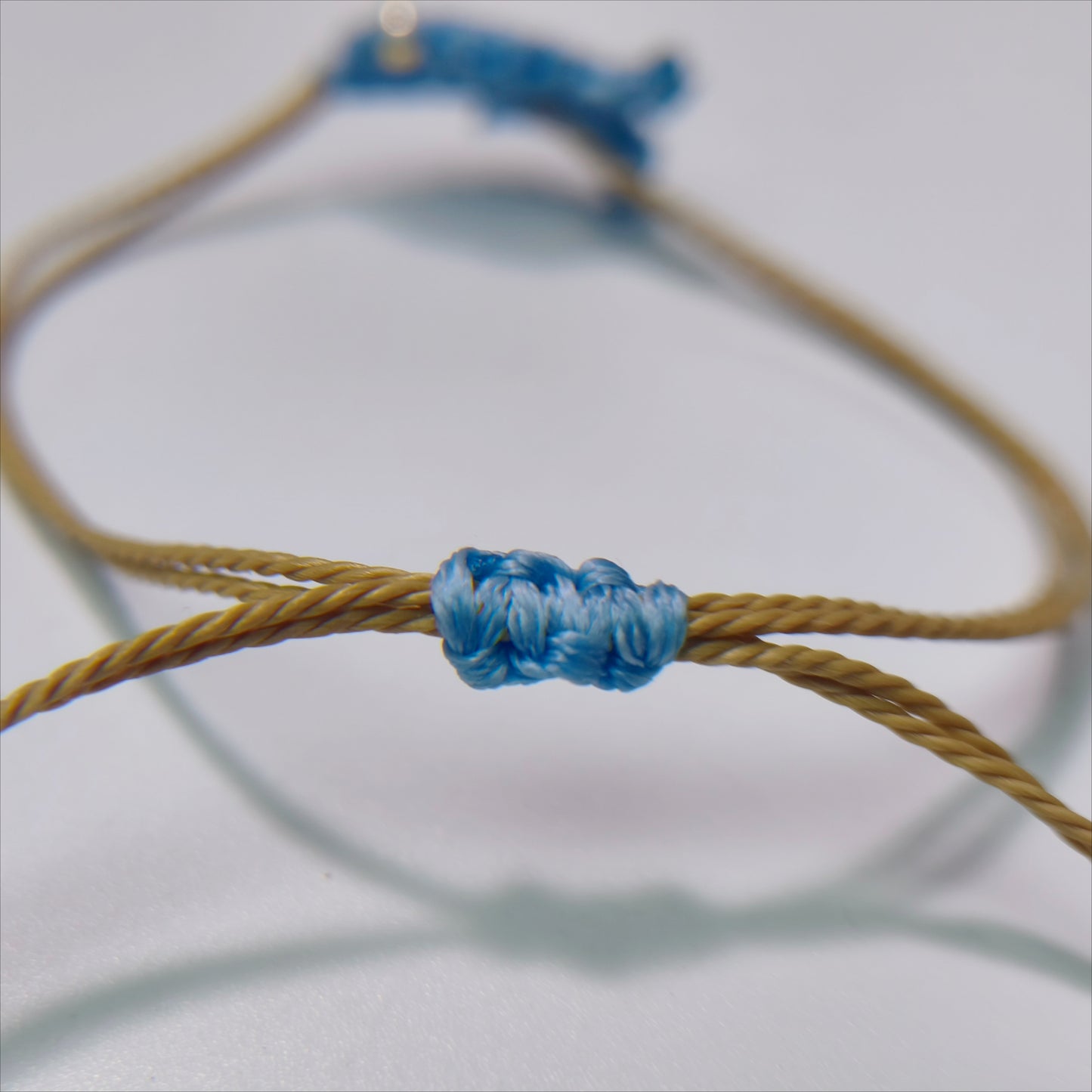 vibrant hand-woven fish cord bracelet set adjustable sliding knot waterproof nautical wristband lightweight summer surf aesthetic beach jewelry gift for best friends