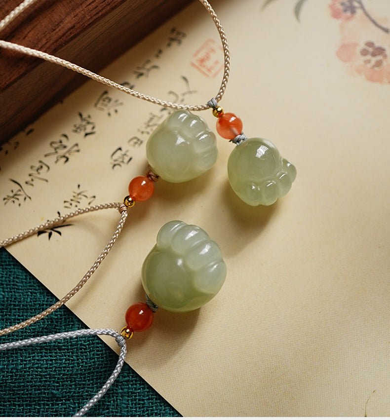 Elegant Hetian Jade Cat Paw Pendant Necklace – Handmade for a Simple, Elegant Look - STAR8S