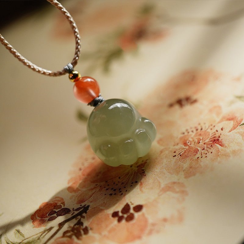 Elegant Hetian Jade Cat Paw Pendant Necklace – Handmade for a Simple, Elegant Look - STAR8S