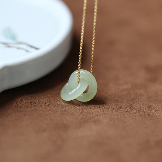 Elegant Hetian Jade Interlocking Rings Necklace – Timeless Beauty - STAR8S