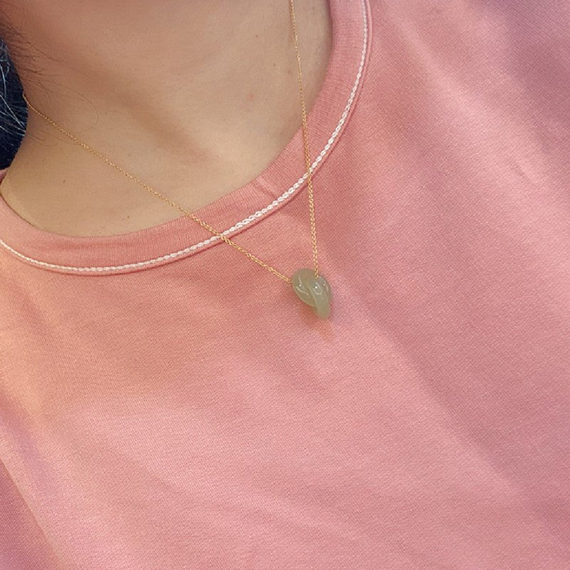 Elegant Hetian Jade Interlocking Rings Necklace – Timeless Beauty - STAR8S