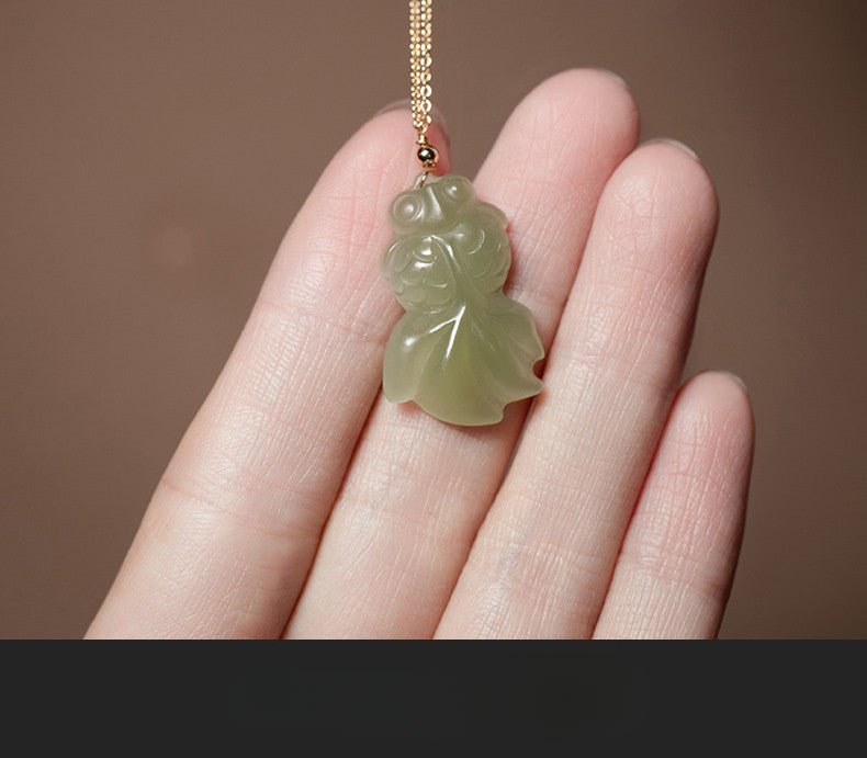 Elegant Hetian Jade Koi Fish Pendant Necklace – Prosperity and Good Fortune - STAR8S