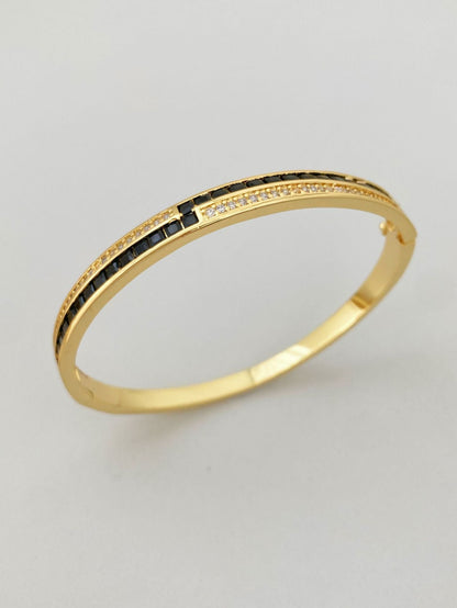 Elegant Zirconia - Plated Bracelet for Women – Fashionable 18K Gold Copper Bangle with Full Diamond - Like Stones - STAR8S