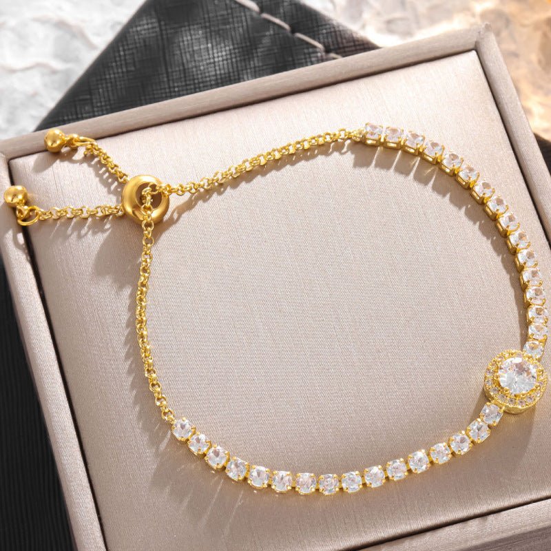 Fashionable Rose Gold Heart Zircon Bracelet – Simple & Elegant for Women - STAR8S