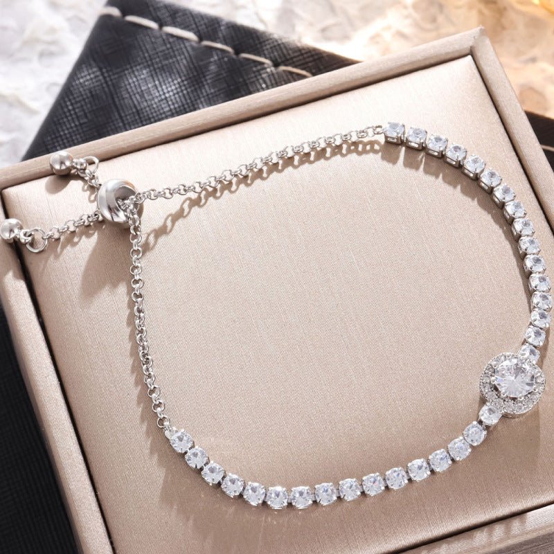 Fashionable Rose Gold Heart Zircon Bracelet – Simple & Elegant for Women - STAR8S