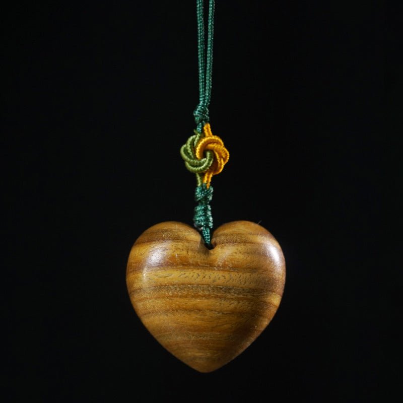 Green Sandalwood / Rosewood Heart - Carved Wooden Keychain Pendant – Handcrafted Apple - Style Wood Keychain & Bag Charm - STAR8S