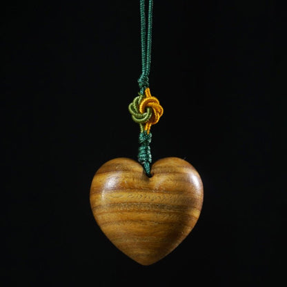 Green Sandalwood / Rosewood Heart - Carved Wooden Keychain Pendant – Handcrafted Apple - Style Wood Keychain & Bag Charm - STAR8S