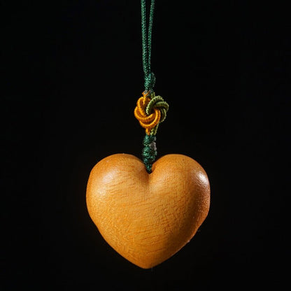 Green Sandalwood / Rosewood Heart - Carved Wooden Keychain Pendant – Handcrafted Apple - Style Wood Keychain & Bag Charm - STAR8S