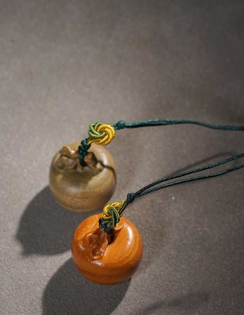 Hand - Carved Green Sandalwood Apple Keychain 🍏 Wooden Pendant with Leaf – Peace Amulet - STAR8S