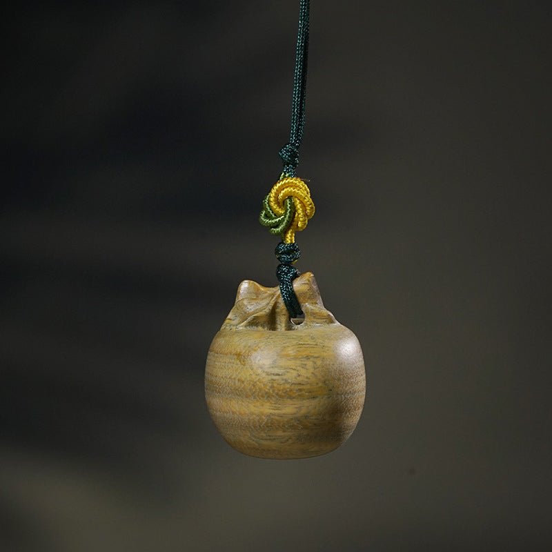 Hand - Carved Green Sandalwood Apple Keychain 🍏 Wooden Pendant with Leaf – Peace Amulet - STAR8S