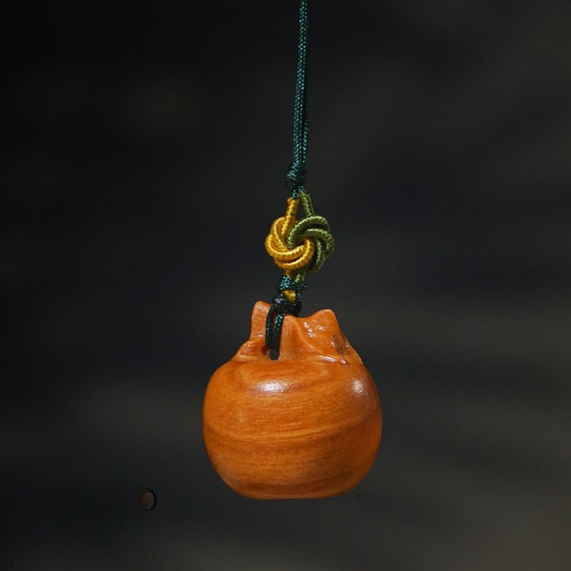 hand - carved green sandalwood apple keychain 🍏 wooden pendant with leaf – peace amulet - star8s
