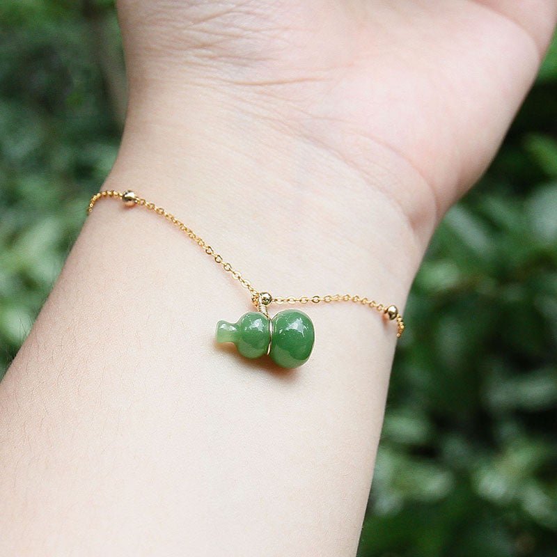 Handcrafted Jade Gourd Pendant Necklace Chain – Elegant & Minimalistic Jade Jewelry - STAR8S