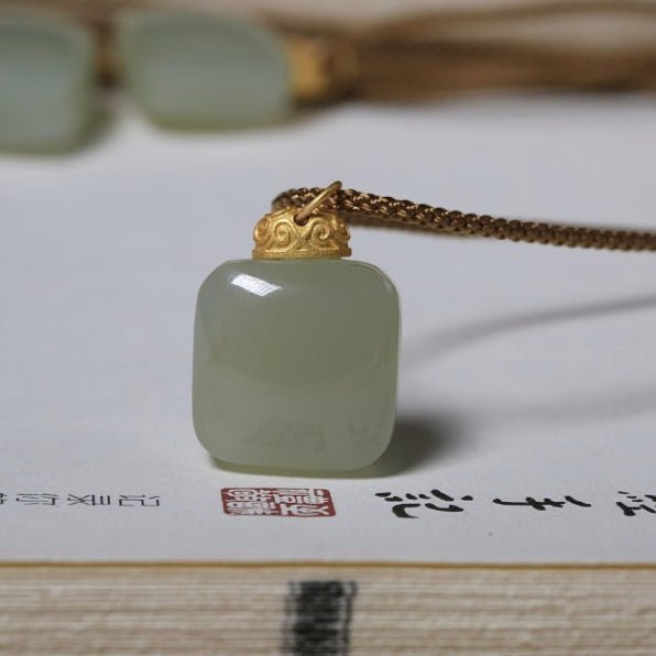 Jade Necklace Pendant | Simple & Elegant Minimalist Design for Men & Women | Natural Hetian Jade Pendant - STAR8S