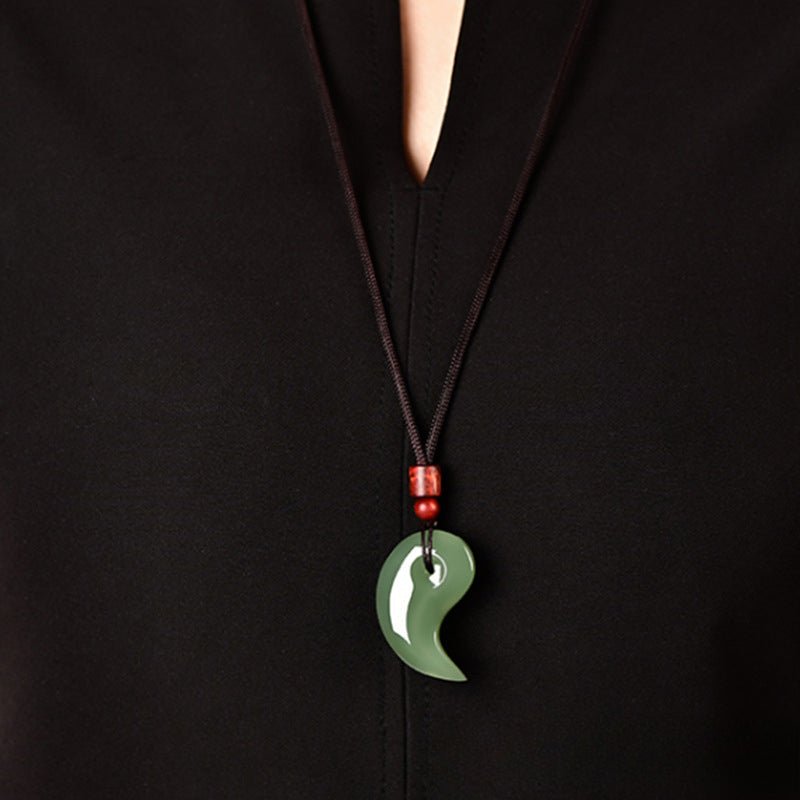 🌿 Jade Tai Chi Yin Yang Pendant - 💎 Feng Shui Dual Fish Pair, Unisex, Couples, Luck and Protection Amulet Necklace 🧘‍♂️🧘‍♀️ - STAR8S