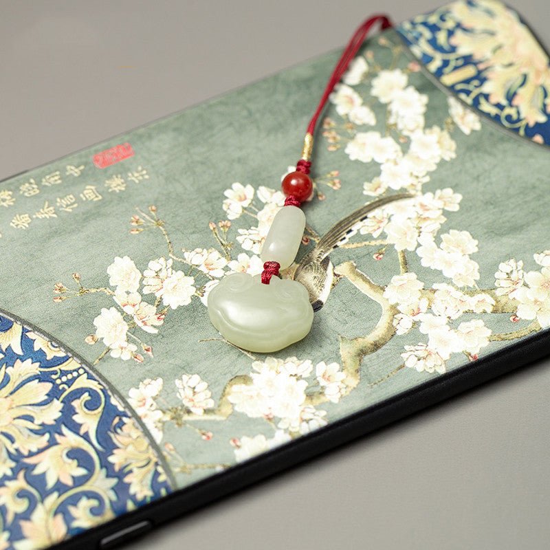 Natural Hetian Jade Ruyi Lock Keychain – Car, Phone & Bag Charm for Good Fortune - STAR8S