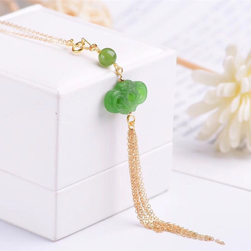 natural jade necklace | handcrafted 14k gold - plated clavicle chain for women - elegant and timeless fashion jewelry 🌿💚 - star8s