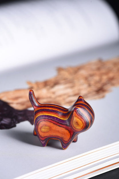 Rainbow Wood No - Face Cat Desktop Figurine – Colorful Handcrafted Cat Gift for Cat Lovers - STAR8S