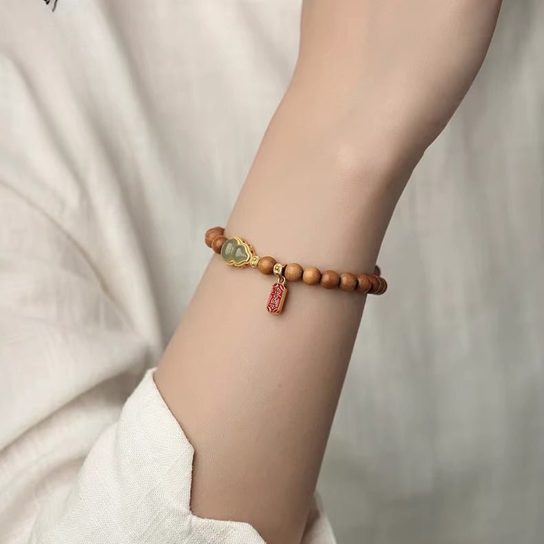 Red String Bracelet with Jade Gourd Pendant | Handcrafted Sandalwood & Hetian Jade - STAR8S