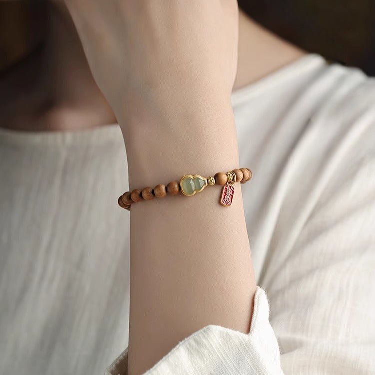Red String Bracelet with Jade Gourd Pendant | Handcrafted Sandalwood & Hetian Jade - STAR8S