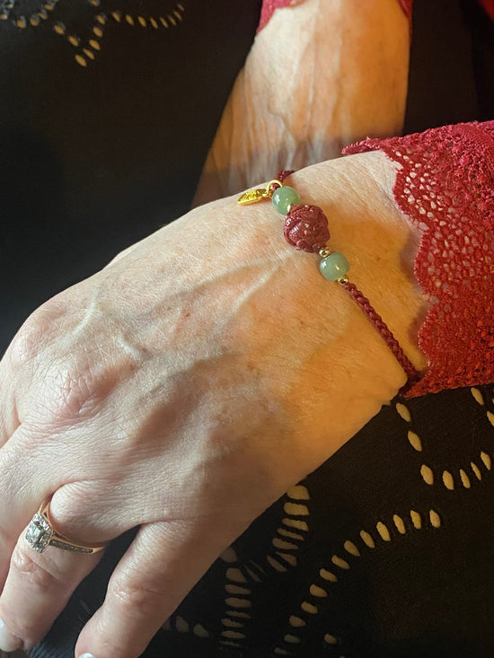 red string bracelets review