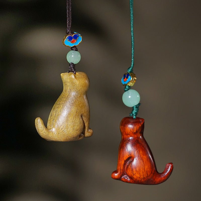 Sandalwood Carved Sitting Cat Mobile Pendant – Creative Chinese Keychain & Pendant for Cat Lovers - STAR8S