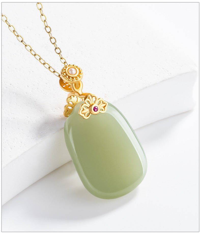 Stylish & Elegant Inlaid Jade Pendant: Hetian Jade Safe S925 Unisex | STAR8S