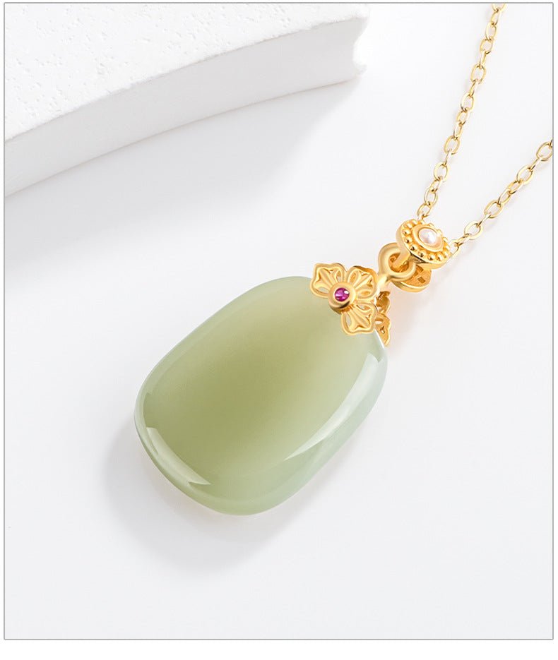 Stylish & Elegant Inlaid Jade Pendant: Hetian Jade Safe S925 Unisex | STAR8S