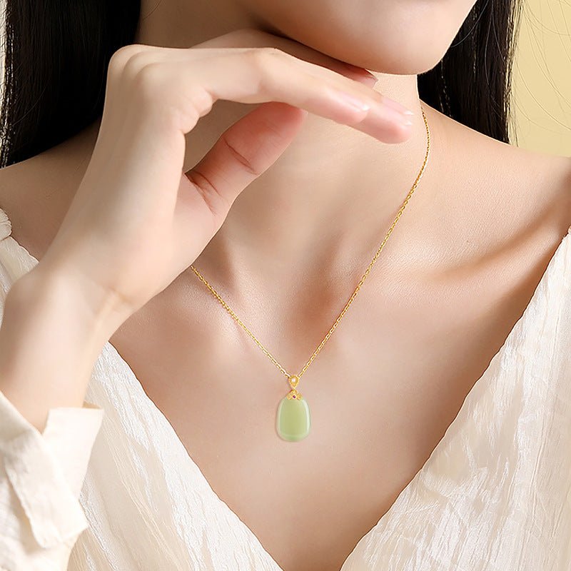 Stylish & Elegant Inlaid Jade Pendant: Hetian Jade Safe S925 Unisex | STAR8S