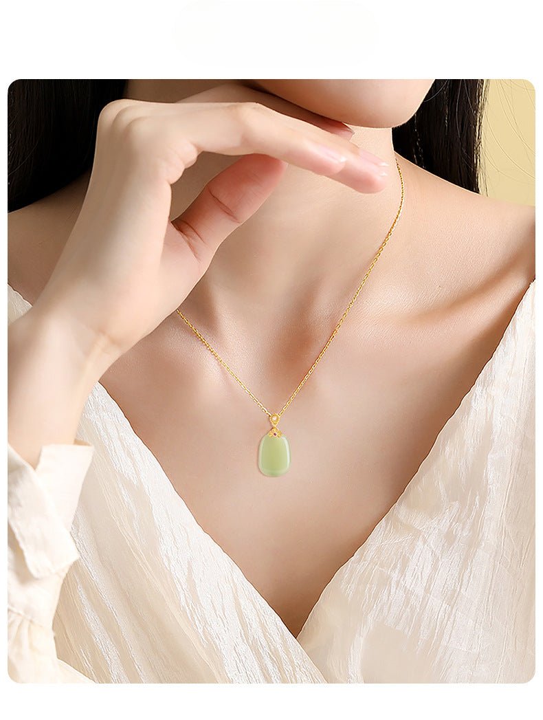 Stylish & Elegant Inlaid Jade Pendant: Hetian Jade Safe S925 Unisex | STAR8S