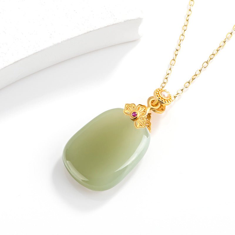 Stylish & Elegant Inlaid Jade Pendant: Hetian Jade Safe S925 Unisex | STAR8S