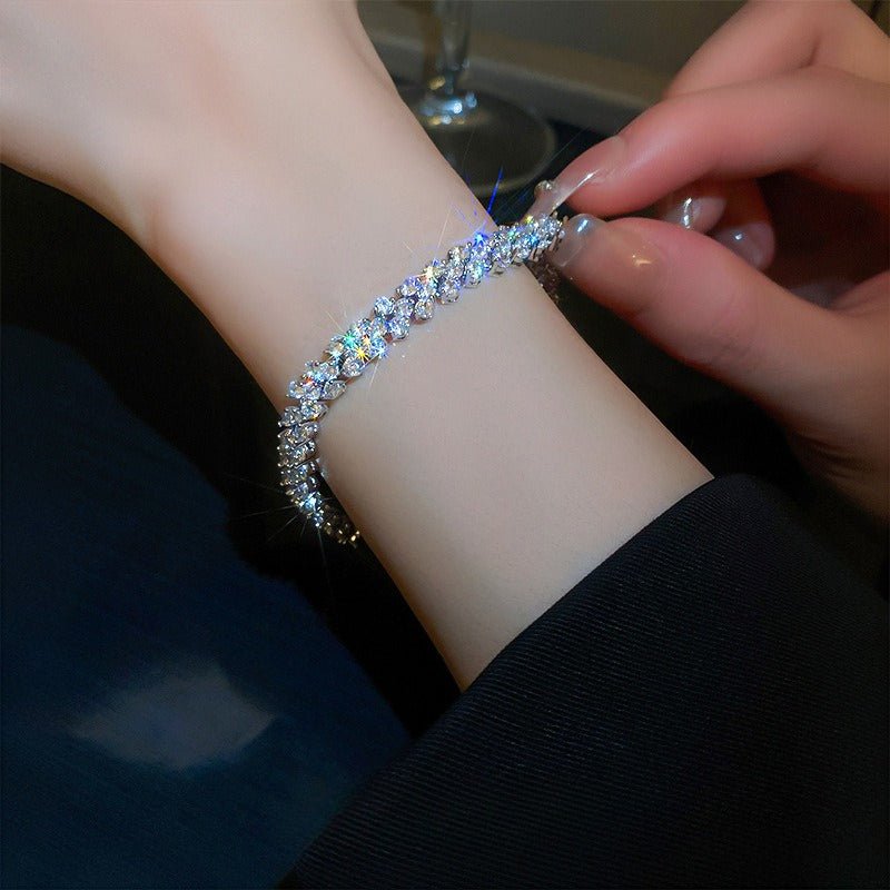 super sparkling zircon inlay snap bracelet luxury, and elegant design for women - star8s