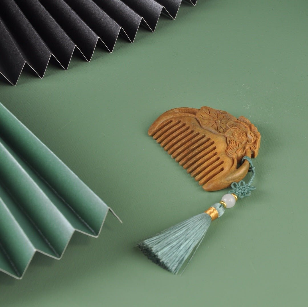 Vintage Green Sandalwood Comb with Lotus Carving - Portable Mini Hair Comb - Perfect Gift - STAR8S